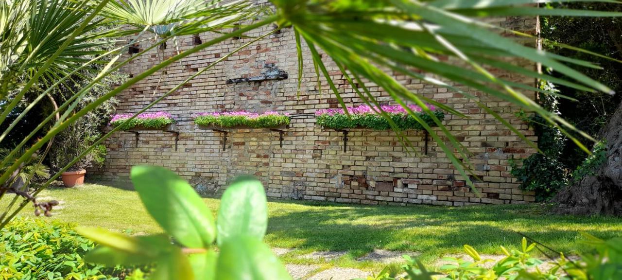 Agriturismo Tenuta Santa Maria 노타레스코 외부 사진